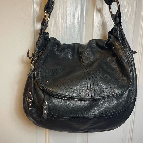 B Makowsky Hobo leather Black shoulder/ crossbody bag silver tone studs accents - Picture 3 of 13